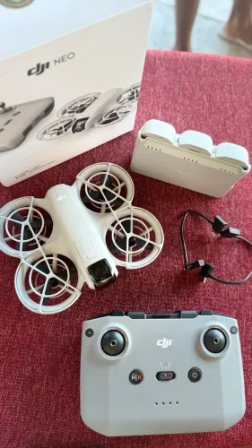 Drone DJI NEO, Vende ou troca por iPhone