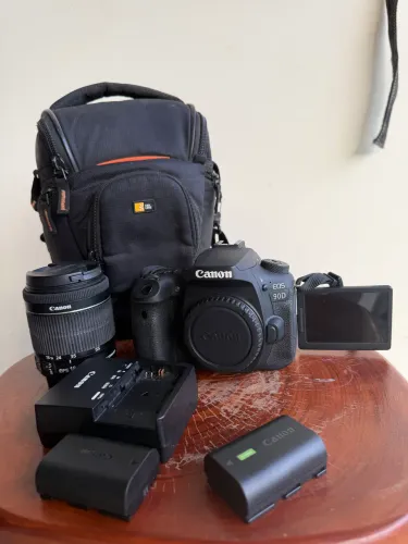 Câmera Cânon 90D