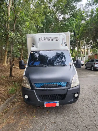 Iveco Daily City 30s13 Chassi 2P (diesel) 2020