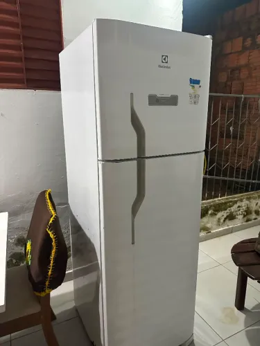 Geladeira Frost Free Eletrolux