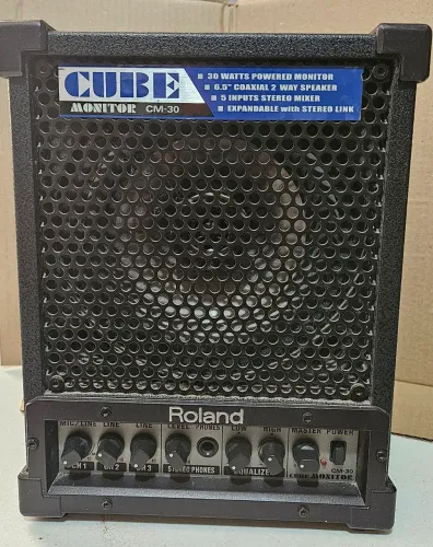 Caixa de som CUBE Monitor CM - 30 Roland