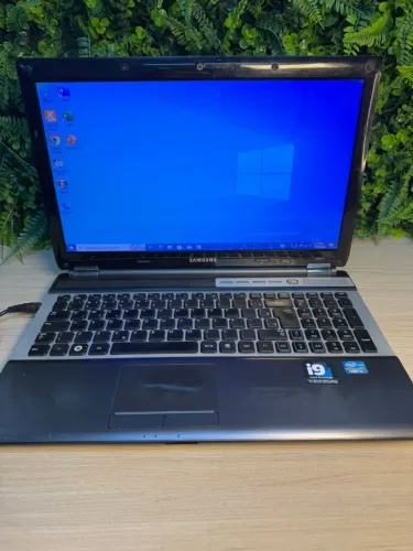 Notebook Samsung RF511 i5 - 2450M - 2 geração 8GB DDR3 250GB SSD Placa de vídeo NVIDIA