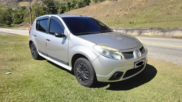 Renault Sandero Authentique Hi-flex 1.6 8V 5P 2009