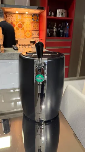 Chopeira Beertender Krups Heineken com Capacidade de 5 Litros Preta - B101_CHOP