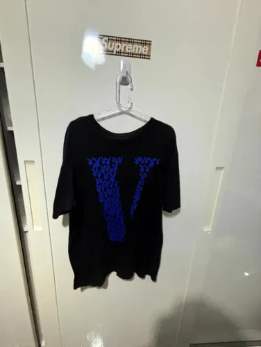 Camiseta Vlone Playboy - Tamanho G - Usada