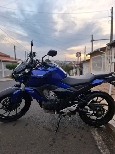 FZ15 2024