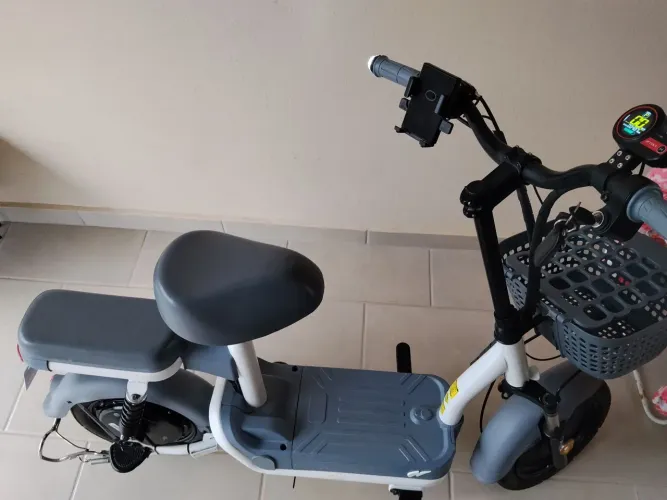 Scooter elétrica