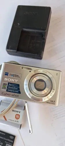 Camera Sony original modelo W530, excelente estado nenhuma marca