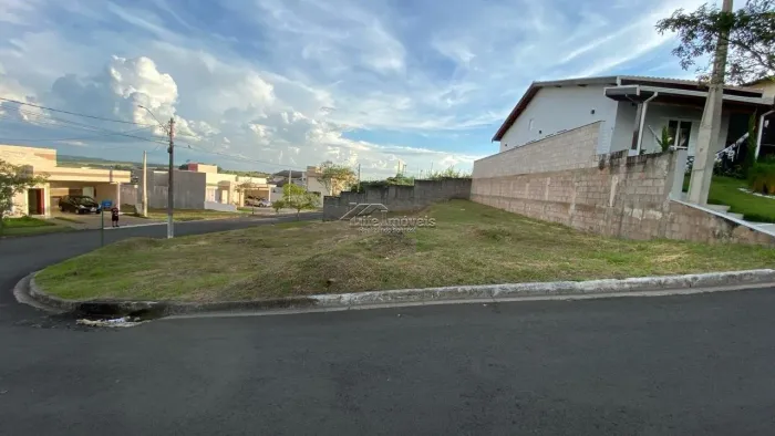 Terreno à venda no condomínio Reserva da Mata
