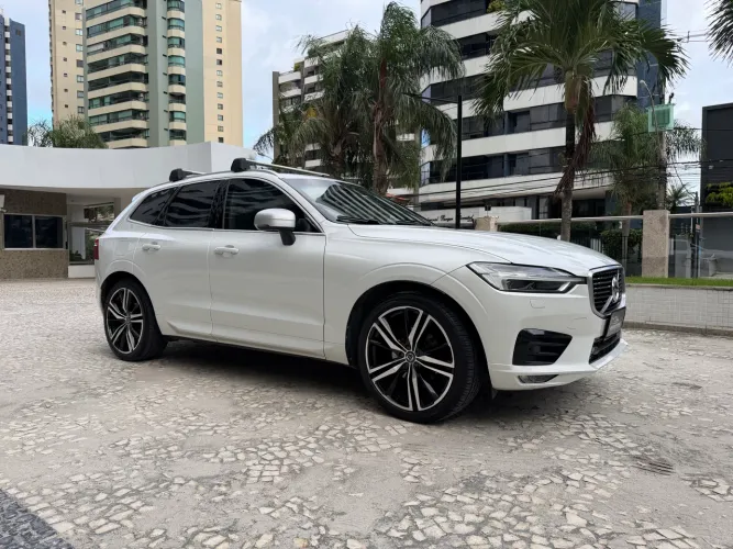 Volvo XC 60 T-5 R-design 2.0 AWD 5P 2018