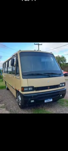 Micro ônibus Mercedes ano 98 carroceria comércio 