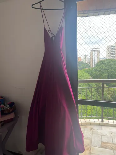 Vestido de festa na cor fúcsia ! 