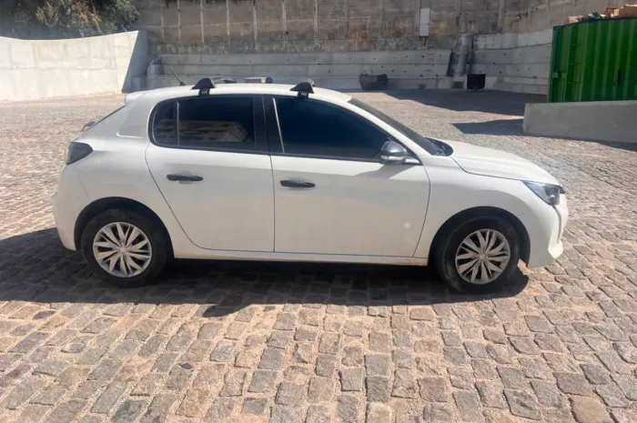 Peugeot 208 Like 1.0 Flex 6V 5P Mec. 2024