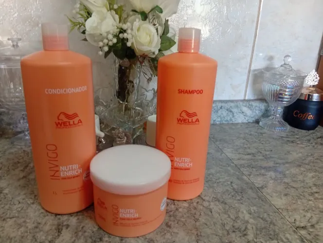 Shampoo e condicionador Wella profissional
