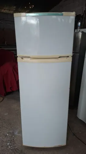 VENDO GELADEIRA CONSUL DUPLEX ORIGINAL POR APENAS 805 A VISTA OU PIX ENT GRATIS