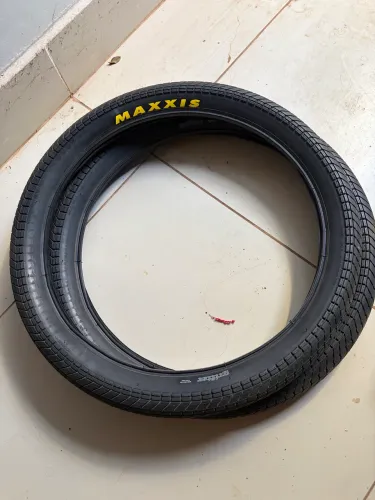 Pneus BMX