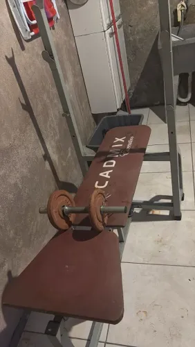 Banco supino mais 72kg en anilhas