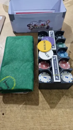 kit jogo poker completo, com caixa amassada