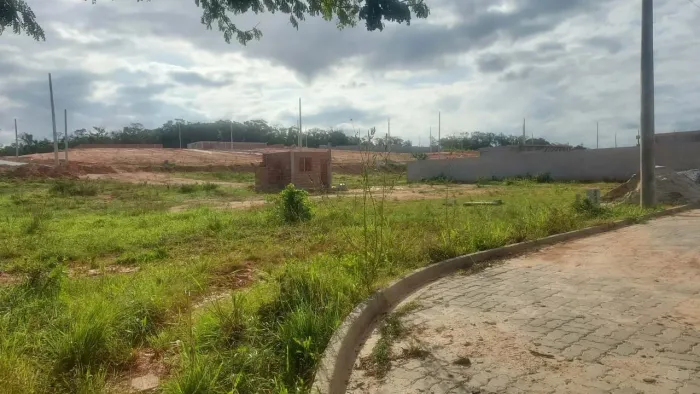 Vendo terreno em Araruama faço repasse de financiamento