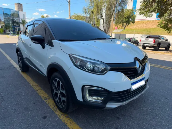 Renault Captur Intense Bose 1.6 16V Flex 5P AUT 2021