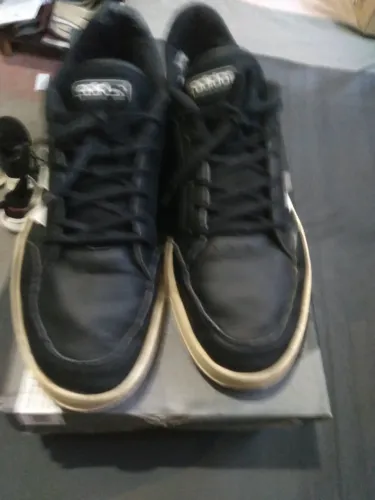 Tênis adidas pra academia