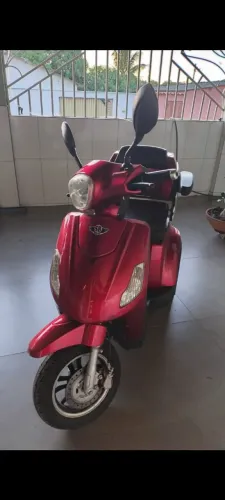 Triciclo elétrico moto
