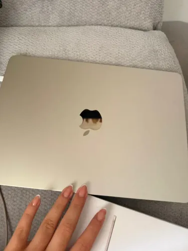 MacBook Air M2 2022 - Tela Danificada (Leia a descrição)