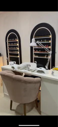MESA PLANEJADA MANICURE