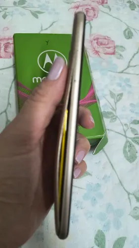 Smartphone Motorola G7 - usado 