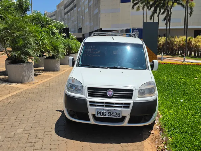 Fiat Doblo Essence 1.8 Flex 16V 5P 2014