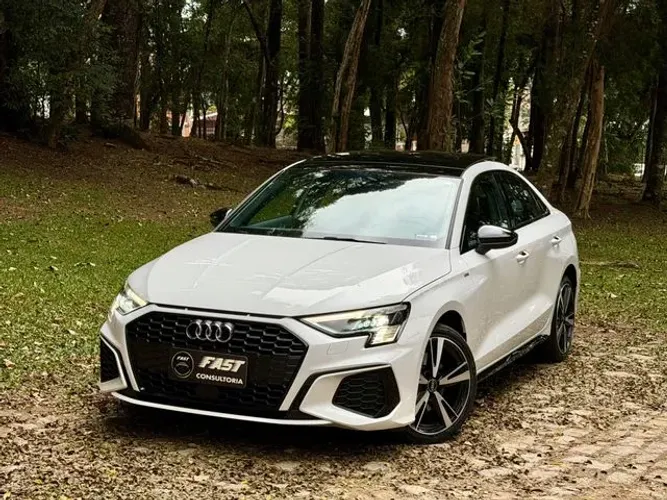 Audi A3 Sed. Perform. Black 2.0 TFSI S-tronic 2022