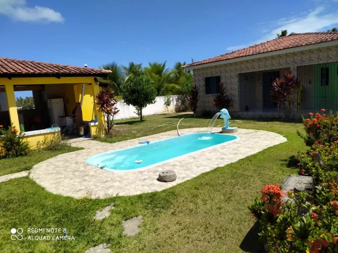 CASA COM PISCINA  (PRAIA DE CARNE DE VACA) 140 M² - localização central no coração de Carn