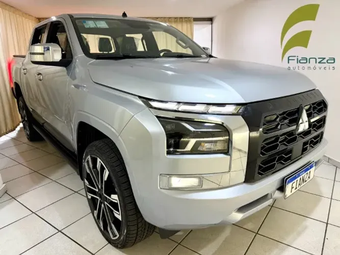 Mitsubishi TRITON HPE 2.4 CD 4X4 TB Diesel Aut. 2026