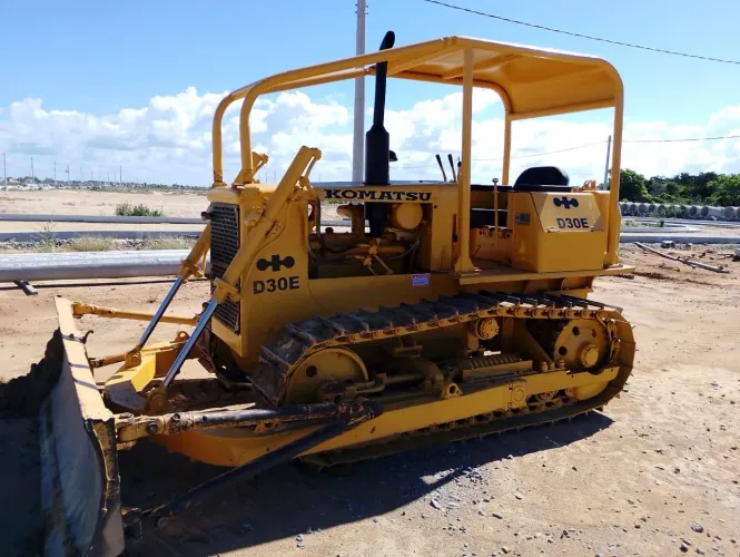 TRATOR DE ESTEIRA KOMATSU D30E