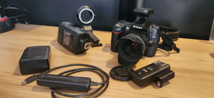 Nikon D90