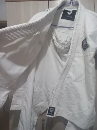 Kimono UEA novo