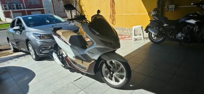 Honda PCX/DLX 2020 - Impecável 2 mil Km