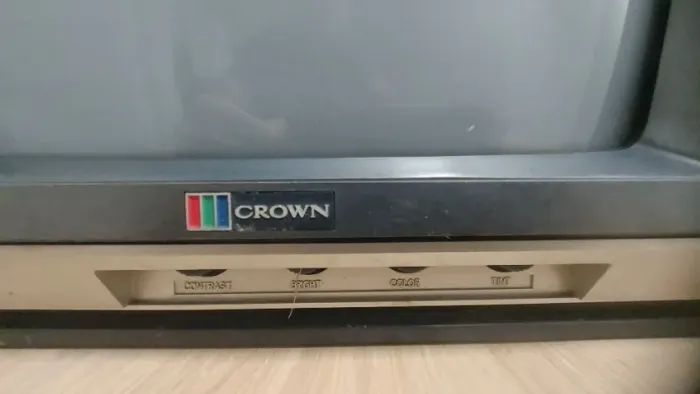 Classico TV de tubo (CRT) CROWN C-1408V Raridade Absoluta