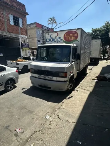 Mercedes-Benz 710 2002