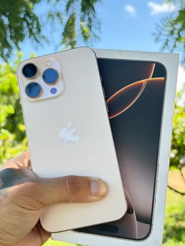 iPhone 16 pro Max 256GB com caixa + documento 