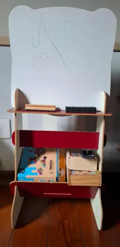 Quadro branco infantil, mais jogos ( lotinho com tudo)