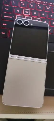 Galaxy Z Flip 6