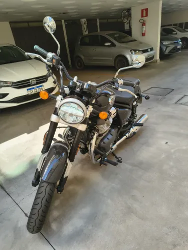 Super Meteoro 650 com 5.9000km