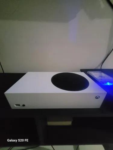Xbox Series S + PS4 Slim 1 TB ? aceito troca por PS5 Digital ou PS5 FAT