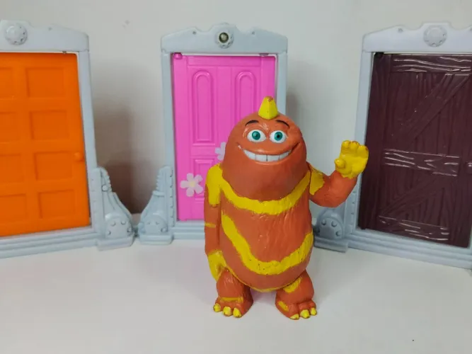 Boneco George Sanderson Monstros S.A. Disney Pixar (Aprox. 9cm) PVC Action Figure Raro