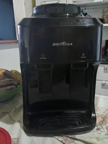 Bebedouro Britânia usado