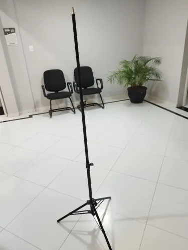 Tripé preto