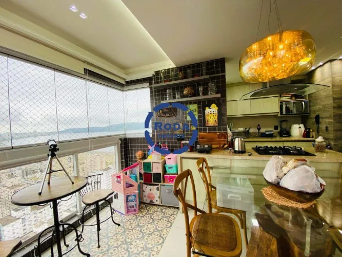 Apartamento Duplex com Vista para o Mar
