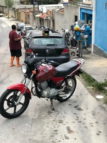 VENDO MOTO TITAN 150 ESD 2004
