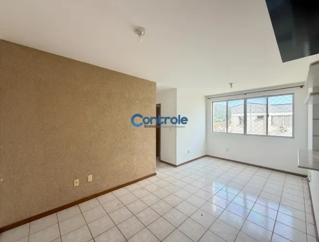 Apartamento com 02 dormitórios - Ipiranga - São José/ SC